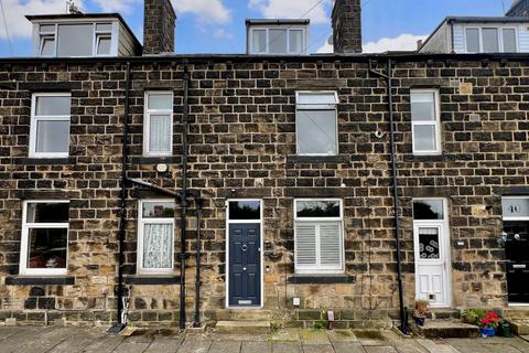 2 bedroom terraced house to rent, East View, Yeadon, Leeds, West Yorkshire, LS19