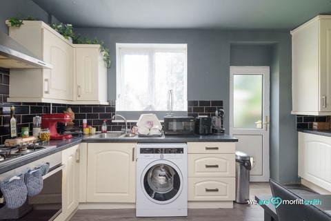 25 Browning Close, Sheffield, S6 1BY
