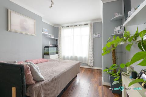 25 Browning Close, Sheffield, S6 1BY