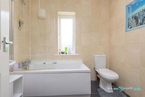 25 Browning Close, Sheffield, S6 1BY