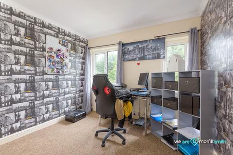 25 Browning Close, Sheffield, S6 1BY
