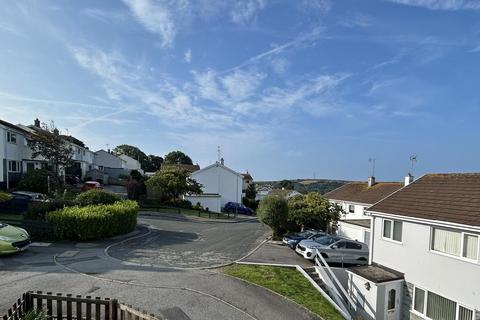 9 Penmere Close, Helston, TR13 8UU