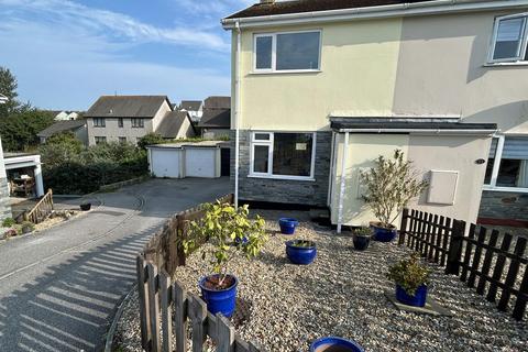 9 Penmere Close, Helston, TR13 8UU