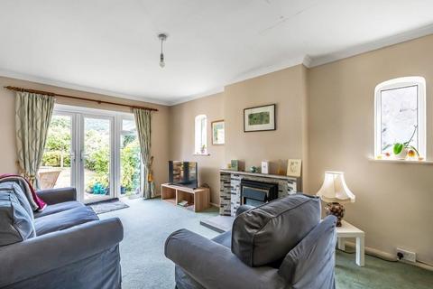 32 Hillside Gardens, Brockham, Betchworth, RH3 7EW