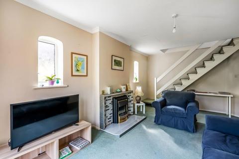 32 Hillside Gardens, Brockham, Betchworth, RH3 7EW