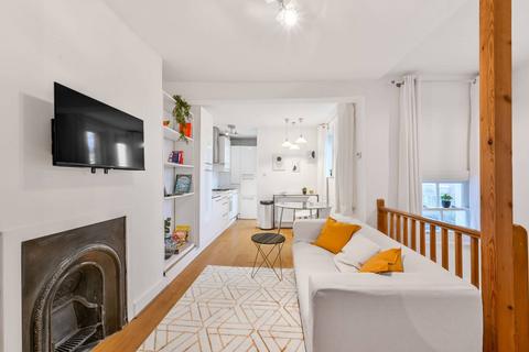 2 bedroom flat for sale, Buckingham Road, Islington, London, N1