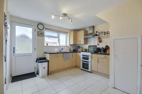 3 bedroom end of terrace house for sale, School Road, Ashford TN26