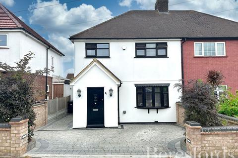 3 bedroom semi-detached house for sale, Plumpton Avenue, Hornchurch, RM12