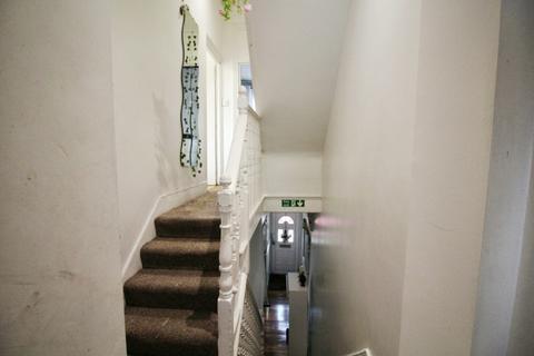 25 Ratcliff Road, London, E7 8DD