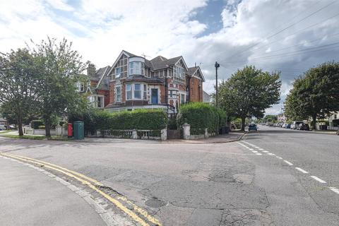 1 bedroom flat for sale, Woodville Road, Bexhill-On-Sea