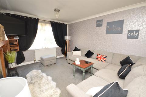 3 bedroom semi-detached house for sale, Raylands Way, Leeds, West Yorkshire