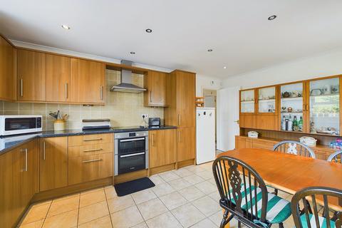 14 Kielder Rise, Worcester, WR2 4HN