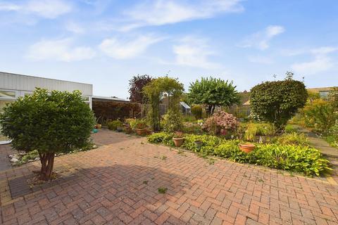 14 Kielder Rise, Worcester, WR2 4HN
