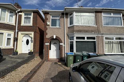 3 bedroom terraced house to rent, Tile Hill CV4