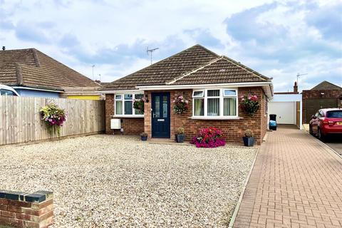 3 bedroom detached bungalow for sale, Whitelands Road, Swindon