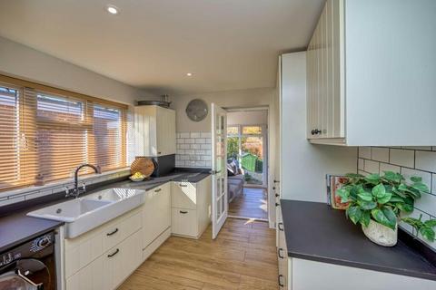 2 Beech Rise, Sonning Common, Reading, RG4 9TJ
