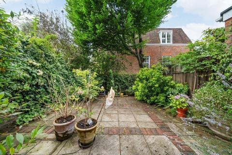 4 bedroom terraced house to rent, Abbotsbury Road, London, W14