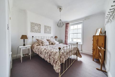 28 Bampton Street, Minehead, TA24 5TT