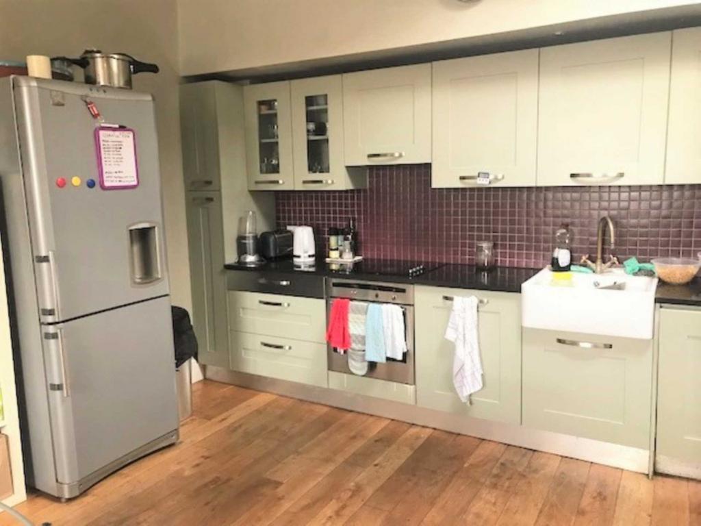 Apartment in London - View 2