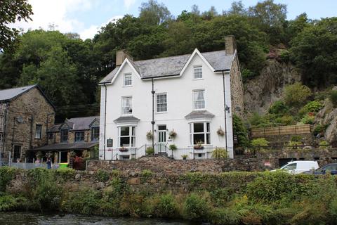 Hotel for sale, Smith Street, Beddgelert, Caernarfon, Gwynedd, LL55