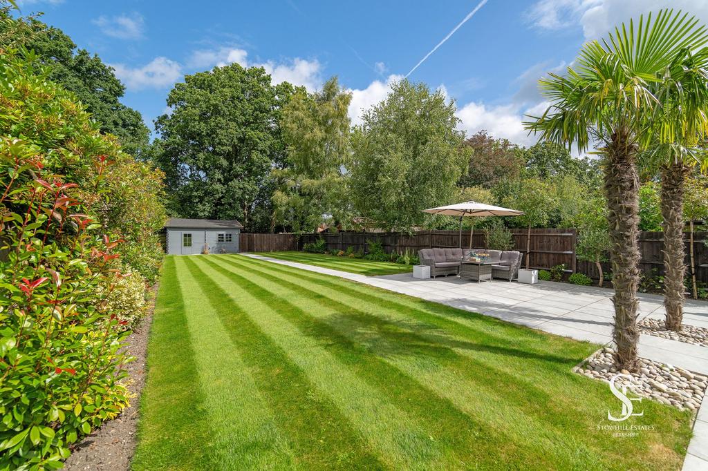 Decking to Garage