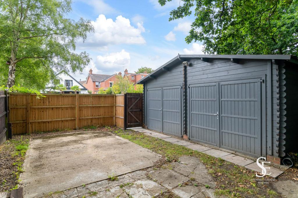 Garage / Summer house