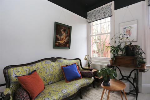 2 bedroom flat to rent, Buxton Road, Brighton