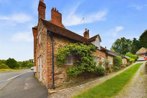 3 bedroom cottage for sale, Main Street, Ticknall DE73