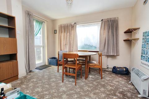 17 Rowan Crescent, Letchworth Garden City, SG6 4EY