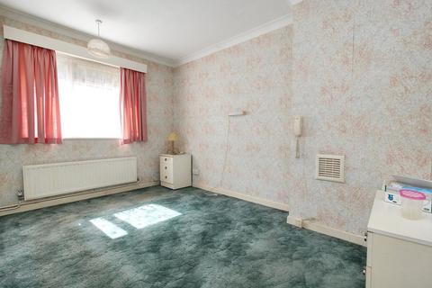 17 Rowan Crescent, Letchworth Garden City, SG6 4EY