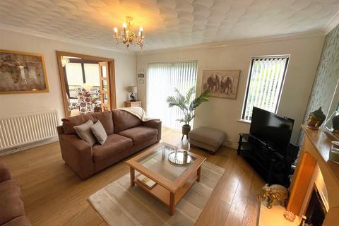 3 bedroom semi-detached house for sale, Wharfedale, Westhoughton, Bolton