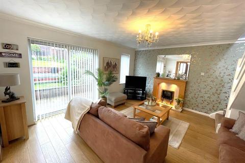 3 bedroom semi-detached house for sale, Wharfedale, Westhoughton, Bolton