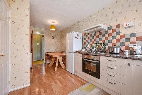 3 bedroom terraced house for sale, Portway Close, Andover