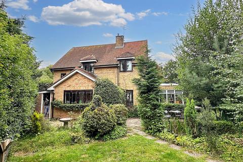 3 bedroom detached house for sale, Back Lane, Fryerning, Ingatestone