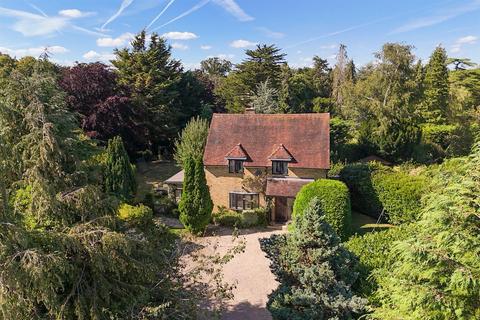 3 bedroom detached house for sale, Back Lane, Fryerning, Ingatestone