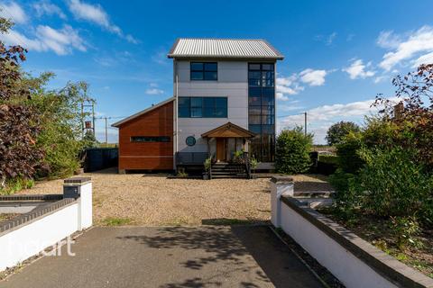 4 bedroom detached house for sale, Mile End Road, Prickwillow