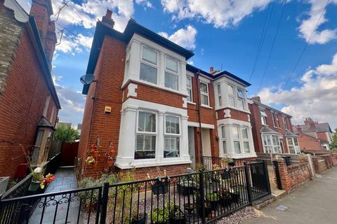 3 bedroom semi-detached house for sale, Mildmay Road, Burnham-on-Crouch