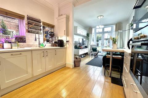 24 Mildmay Road, Burnham-on-crouch, CM0 8ED