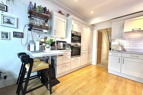 24 Mildmay Road, Burnham-on-crouch, CM0 8ED