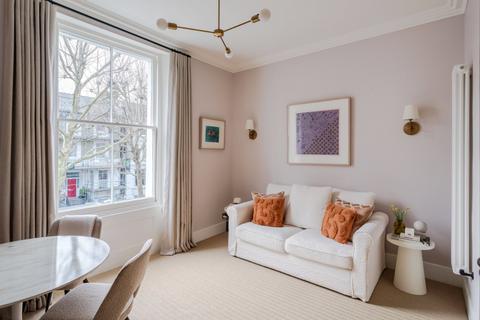 1 bedroom flat for sale, Bassett Road, London