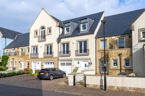 4 bedroom townhouse for sale, Harbourside, Inverkip, PA16