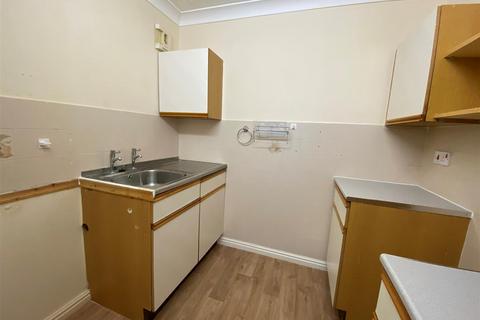 1 bedroom apartment to rent, St. Johns Park, Whitchurch