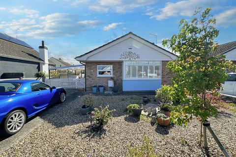 2 bedroom detached bungalow for sale, Lon Y Cyll, Pensarn, Abergele, Conwy, LL22 7RP