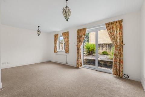 2 bedroom semi-detached house for sale, Hauxley Court, Ilkley, West Yorkshire, LS29