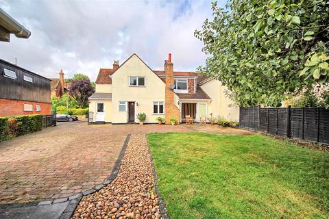 4 bedroom semi-detached house for sale, High Street, Walkern SG2