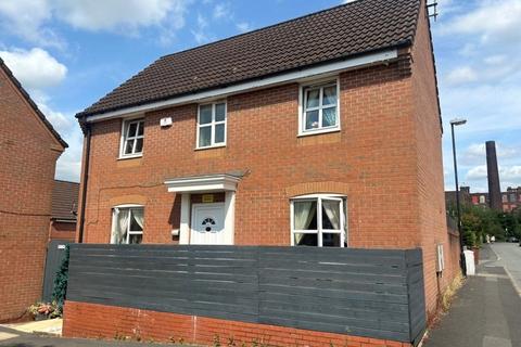 3 bedroom detached house for sale, Mona Road, Chadderton, Oldham, Greater Manchester, OL9