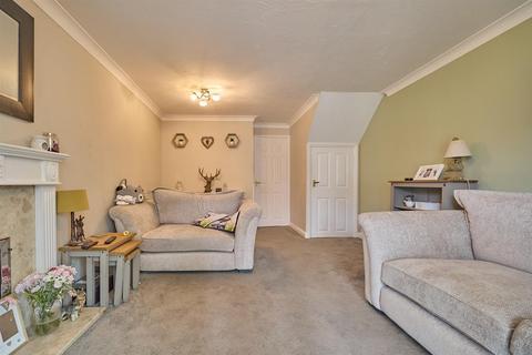 2 bedroom townhouse for sale, Wensum Close, Hinckley