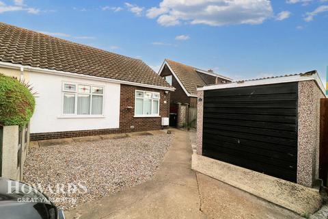 2 bedroom semi-detached bungalow for sale, Northern Close, Caister on Sea