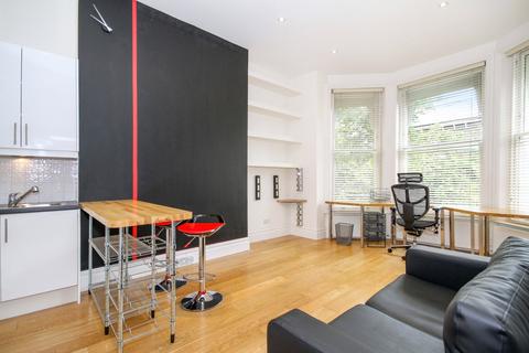 1 bedroom apartment for sale, Fitzjohns Avenue, London