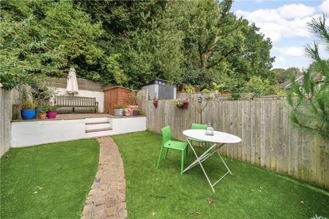 40 Sandall Close, London, W5 1JF